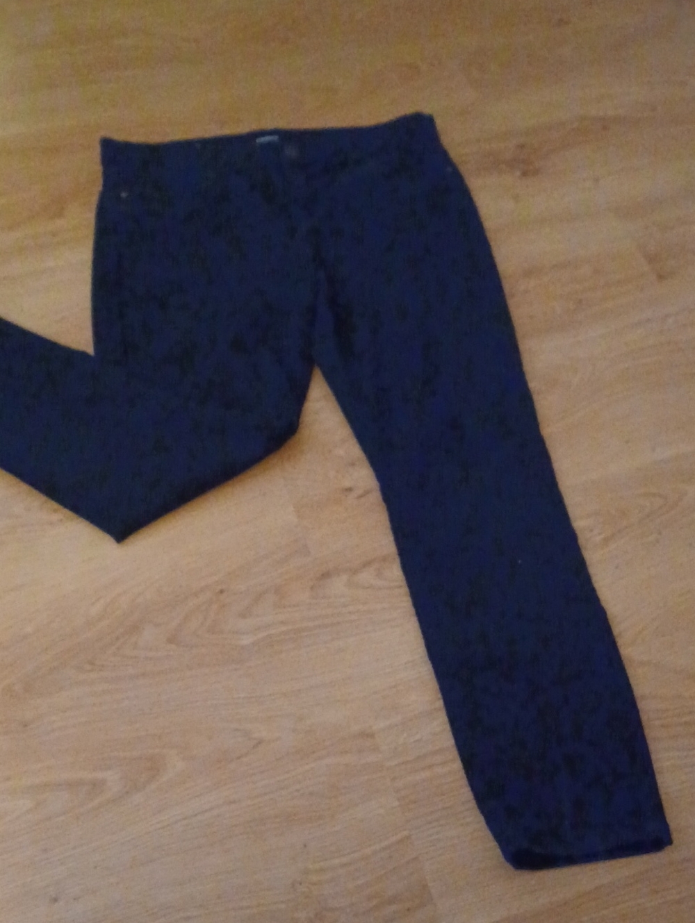Liz Claiborne Sara Jeans Ladies Mid-Rise Black Slim Leg 10